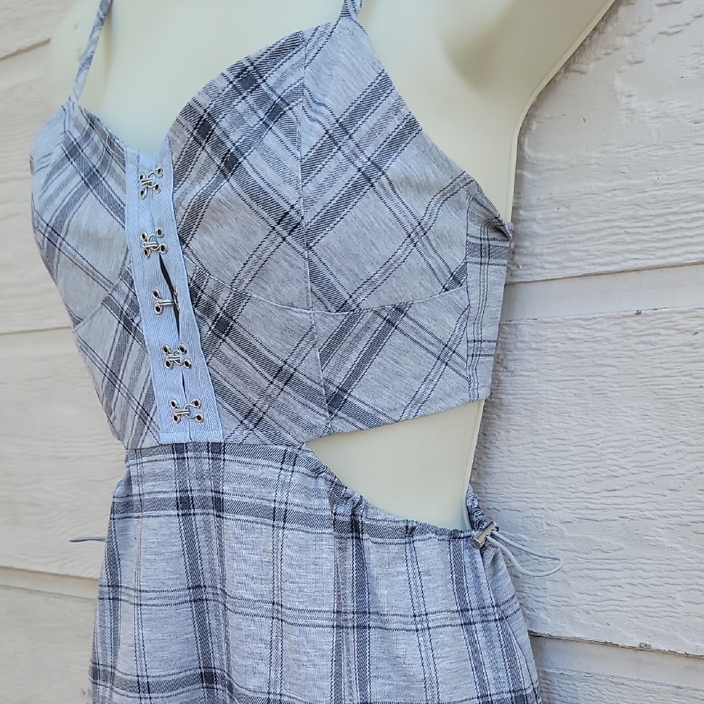 LYCHEE Chic Backless Plaid Dress Size S - Picture 5 of 11